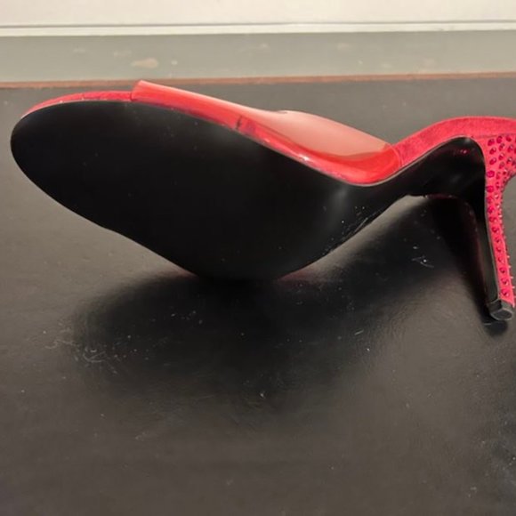 Brand New (never worn) Red Hot Nine West Shoe! - Picture 2 of 3